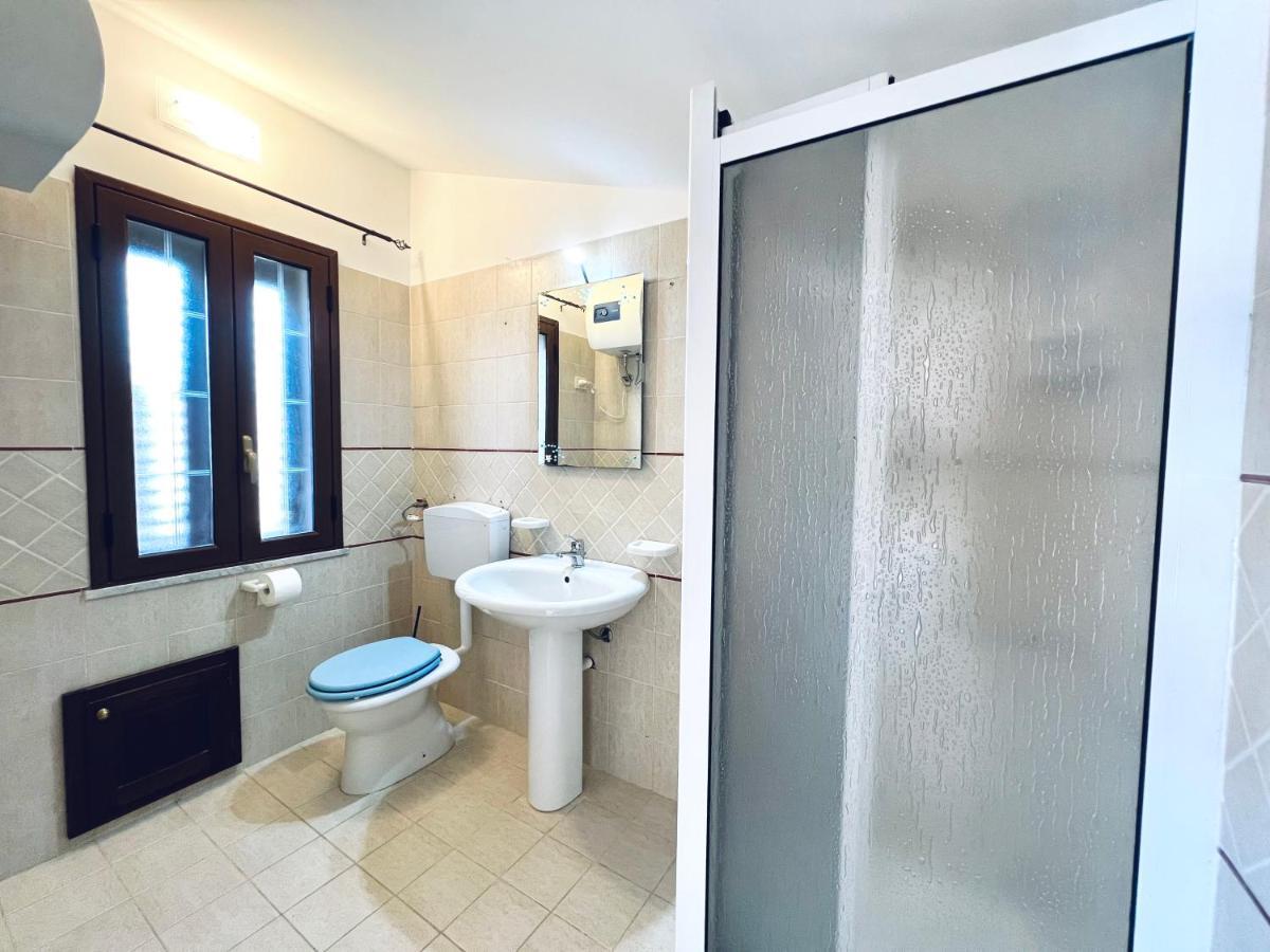 Villa Genova Карини Екстериор снимка