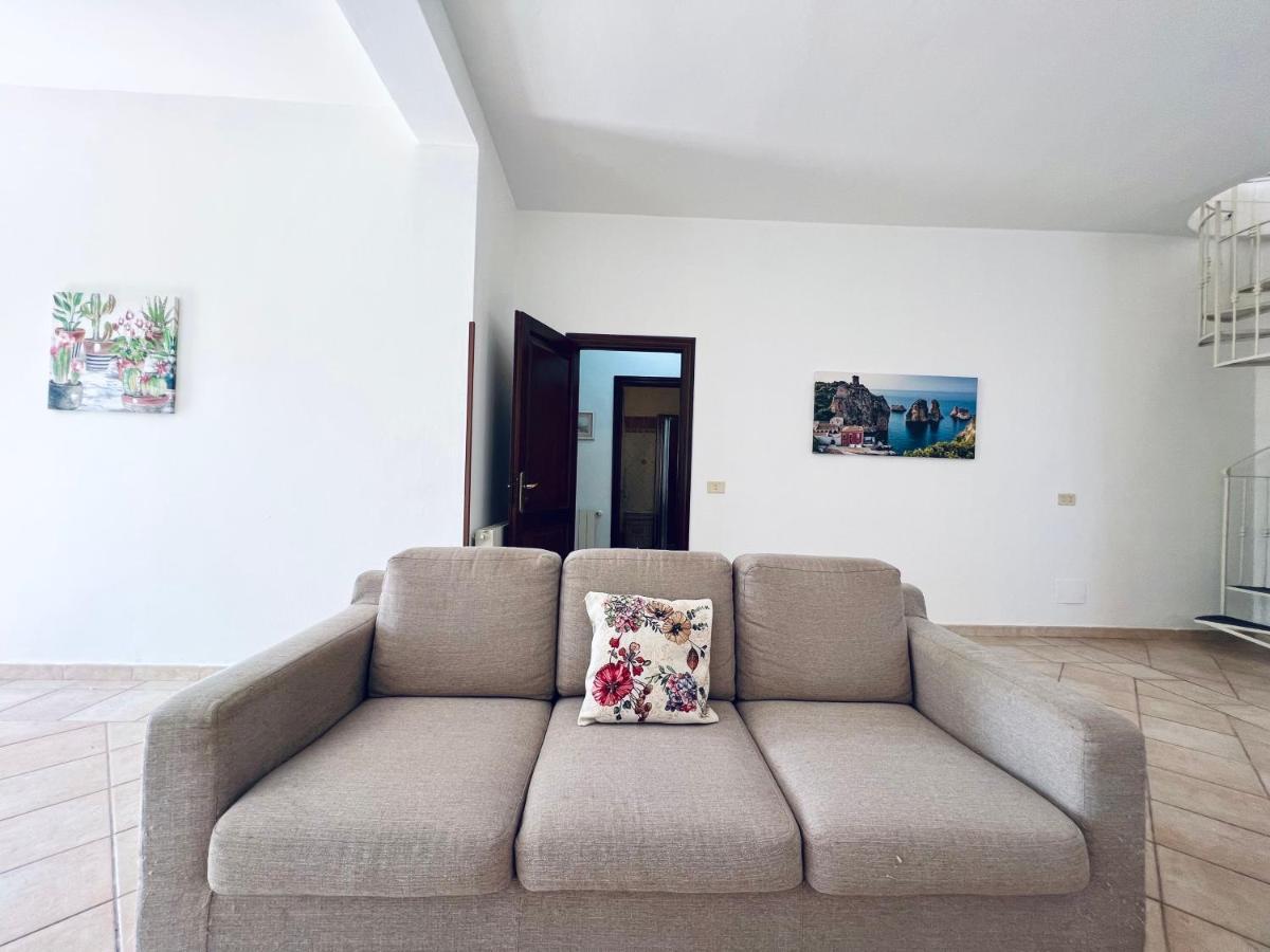 Villa Genova Карини Екстериор снимка