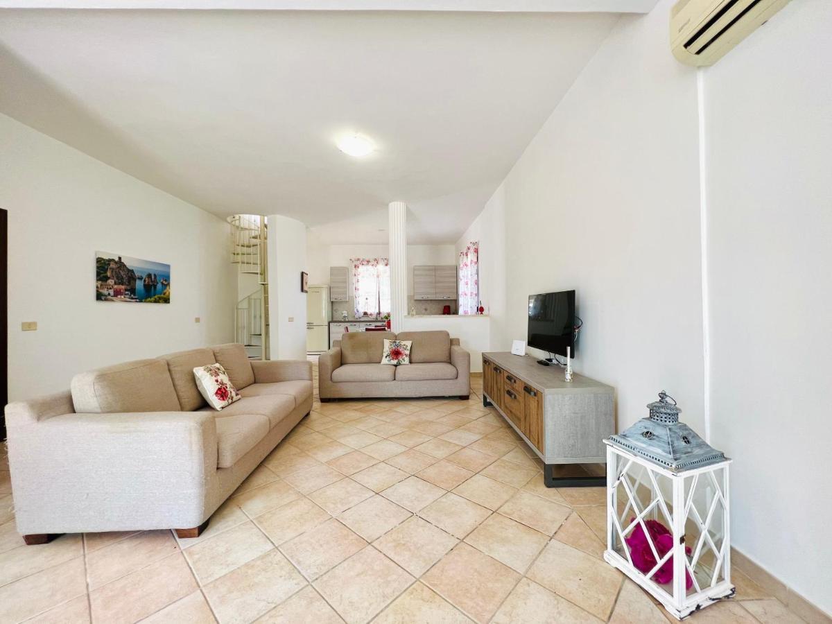 Villa Genova Карини Екстериор снимка