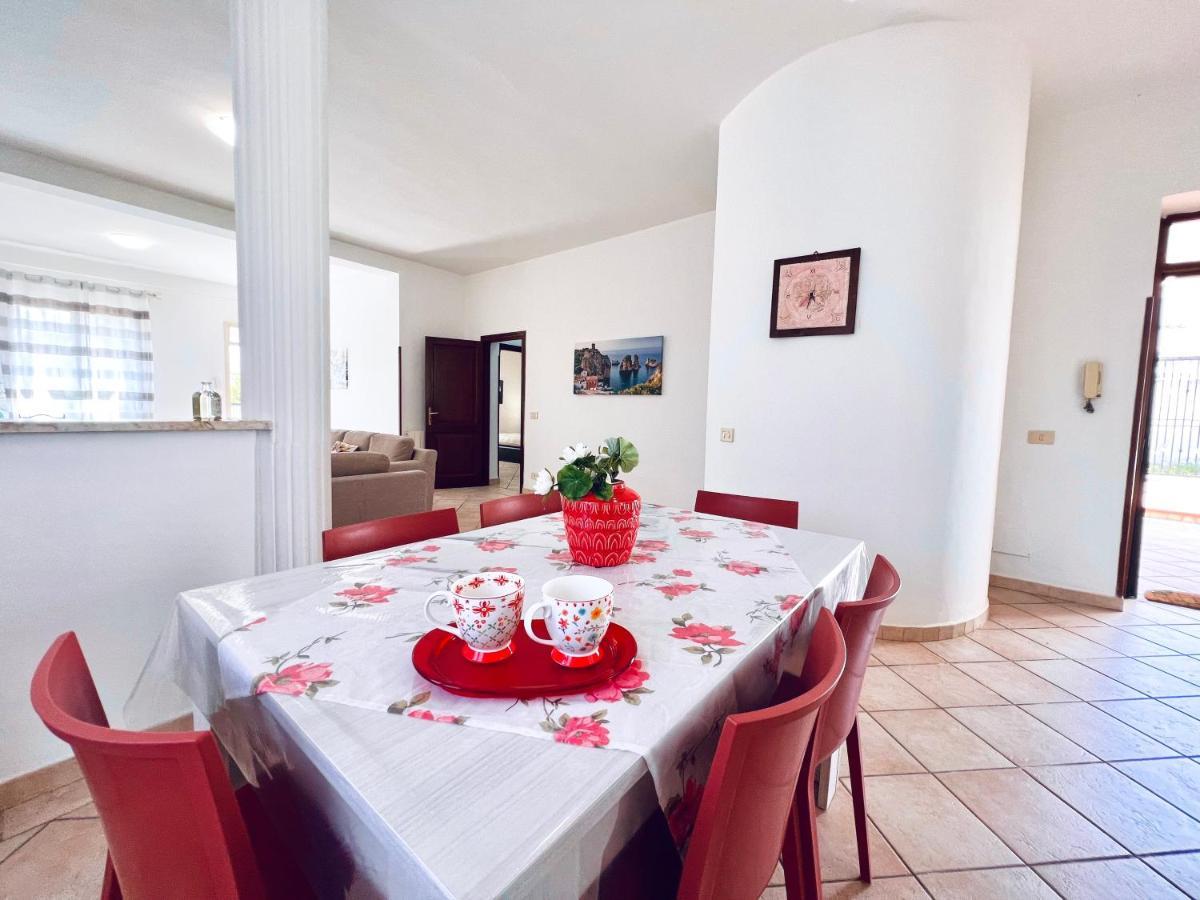 Villa Genova Карини Екстериор снимка