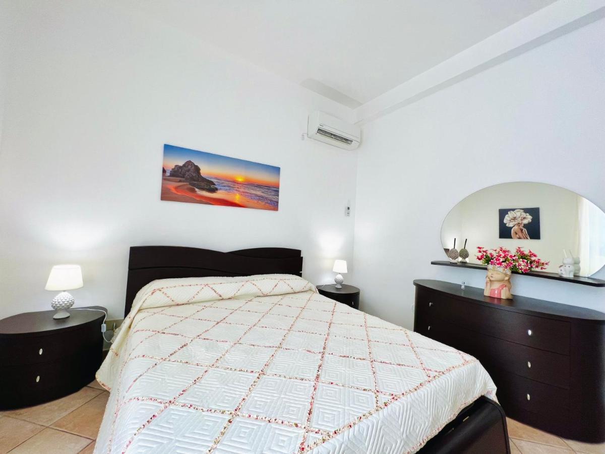 Villa Genova Карини Екстериор снимка
