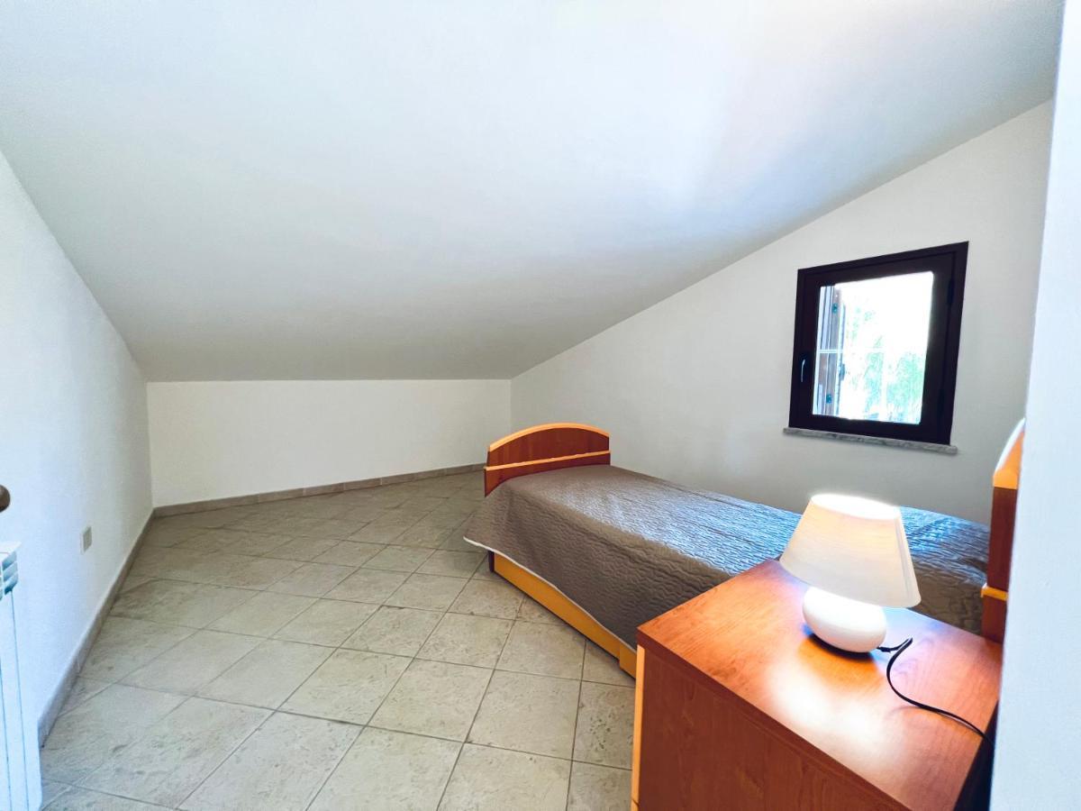 Villa Genova Карини Екстериор снимка