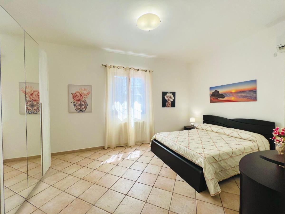 Villa Genova Карини Екстериор снимка