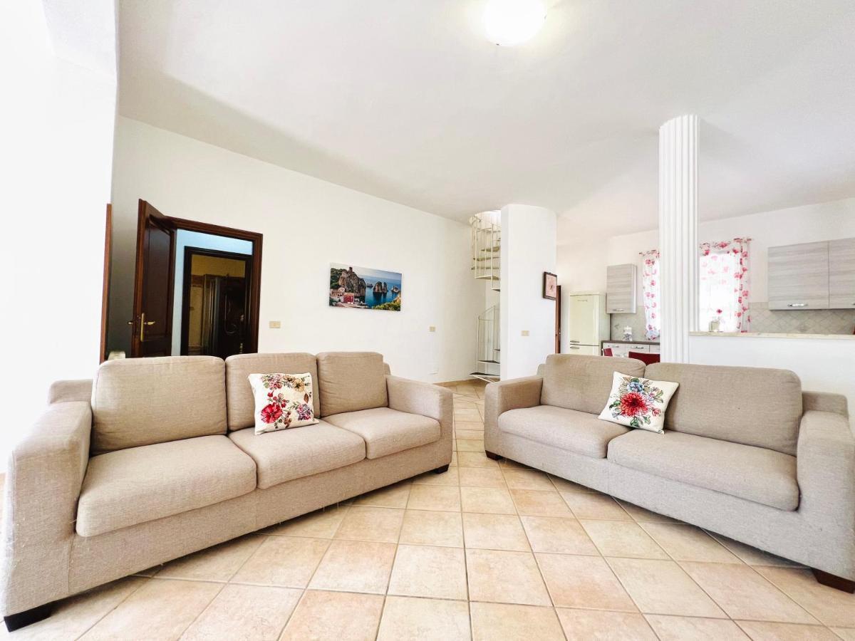 Villa Genova Карини Екстериор снимка